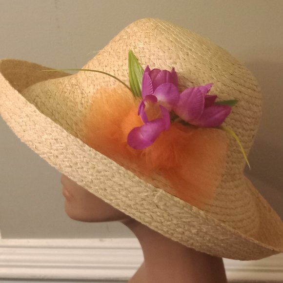 Hand Crafted main image 4